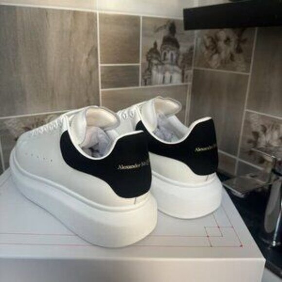 Alexander McQueen Cream and Black Sneakers - Picture 6 of 7